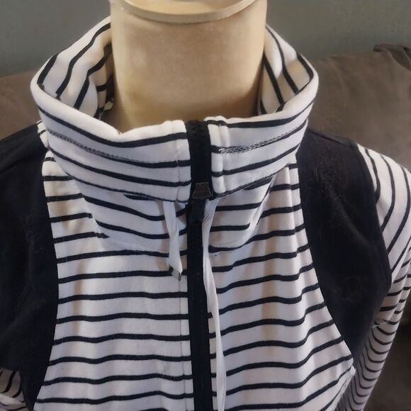 Laura Scott Black and White Lady's Petite Zip-Up Jacket with Drawstring Collar - Picture 4 of 5